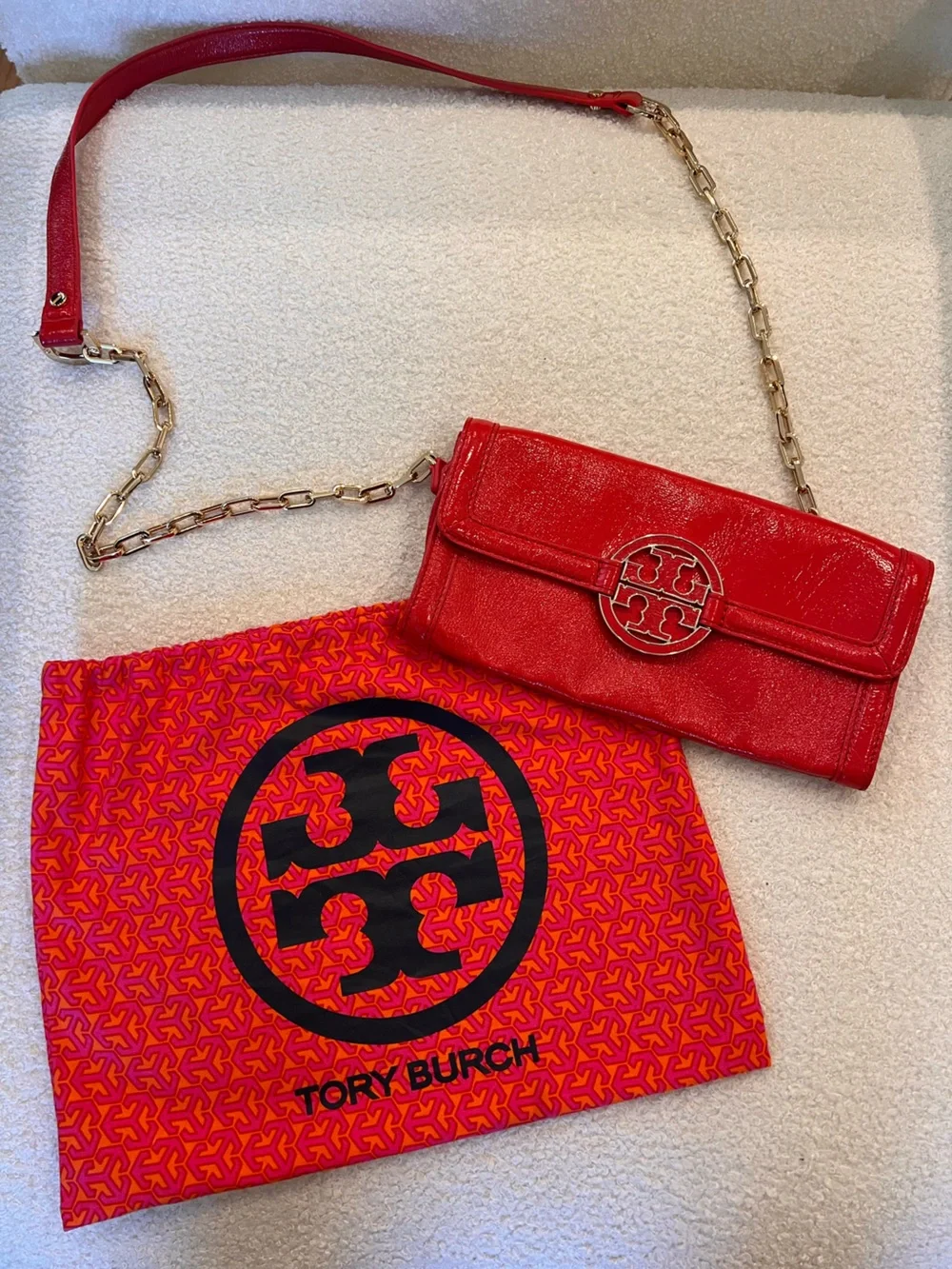 Tory Burch Red Logo Convertible Crossbody Wallet with Chain